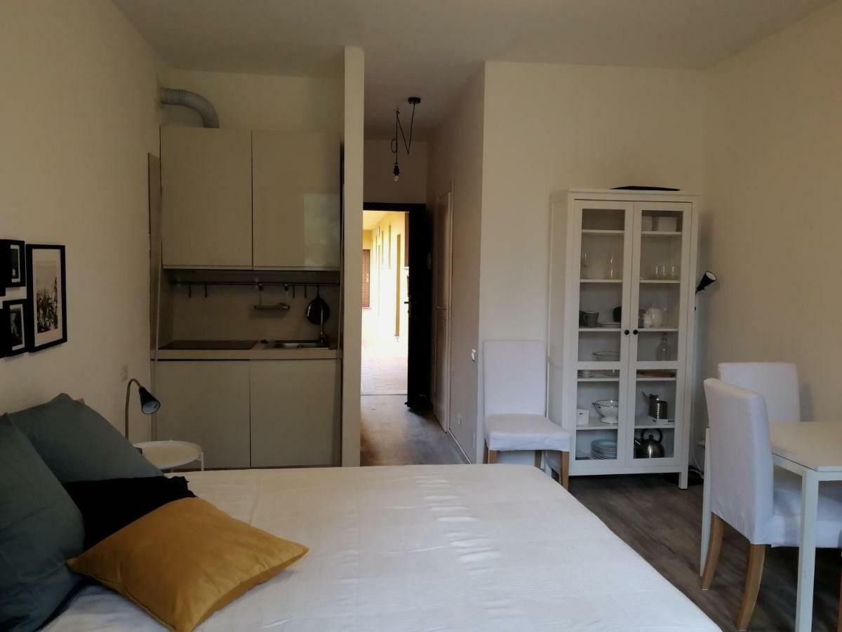 Bianca Studio Guanzate Dış mekan fotoğraf
